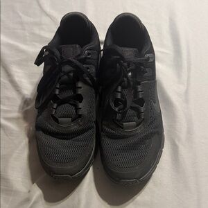 Nike Men's Black Mesh Sneakers